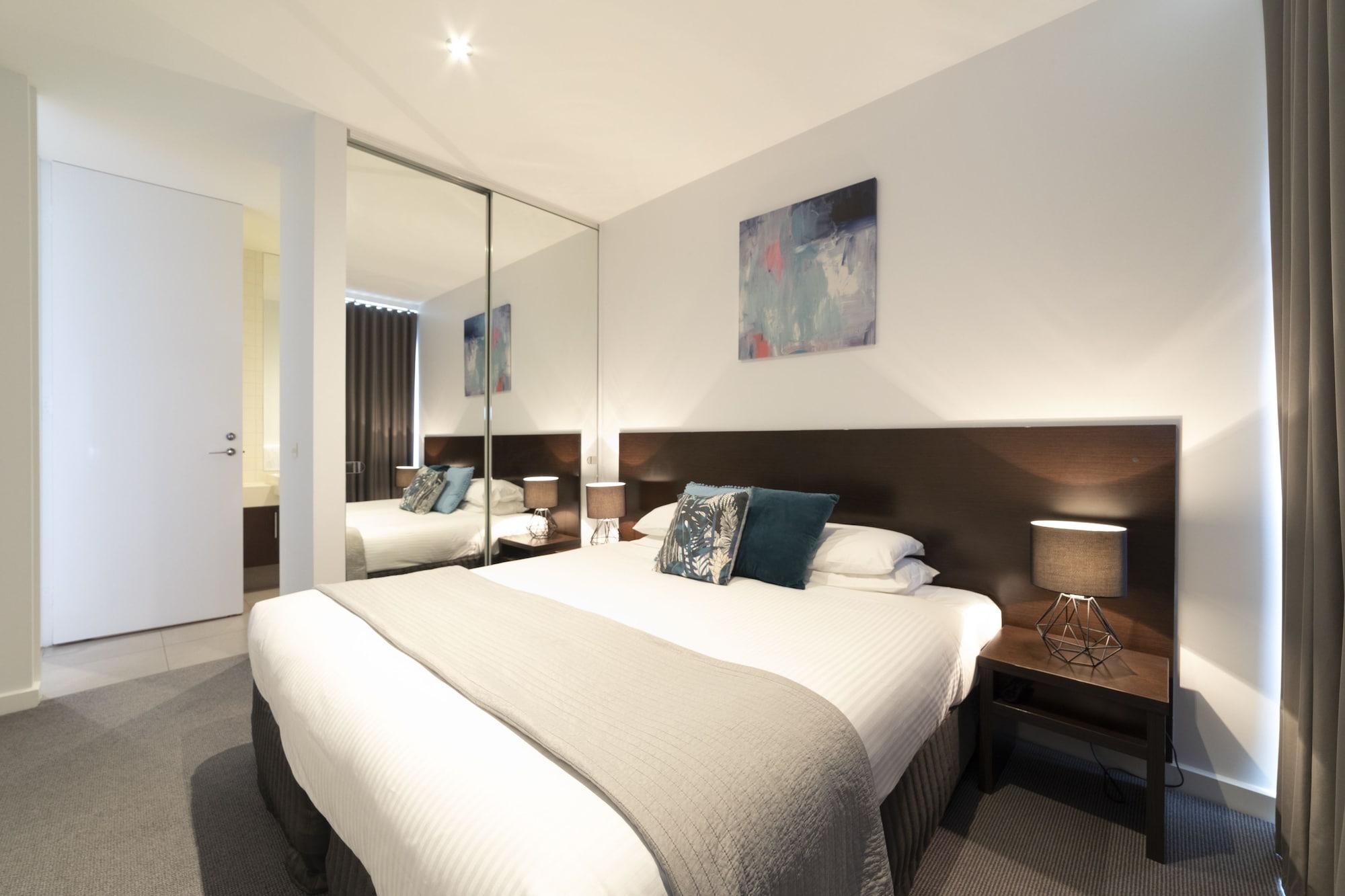 เดอะ ดอลฟิน อพาร์ตเมนท์ Aparthotel อะพอลโลเบย์ ภายนอก รูปภาพ