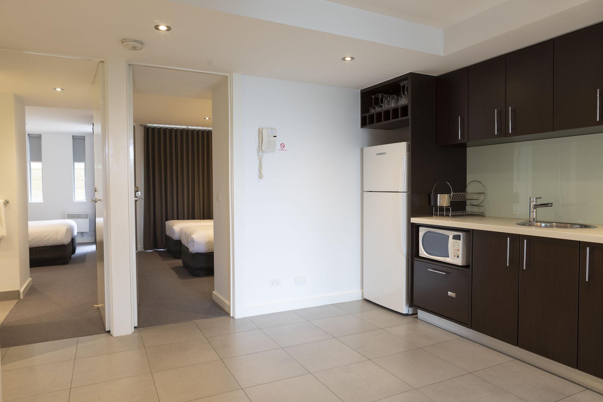เดอะ ดอลฟิน อพาร์ตเมนท์ Aparthotel อะพอลโลเบย์ ภายนอก รูปภาพ