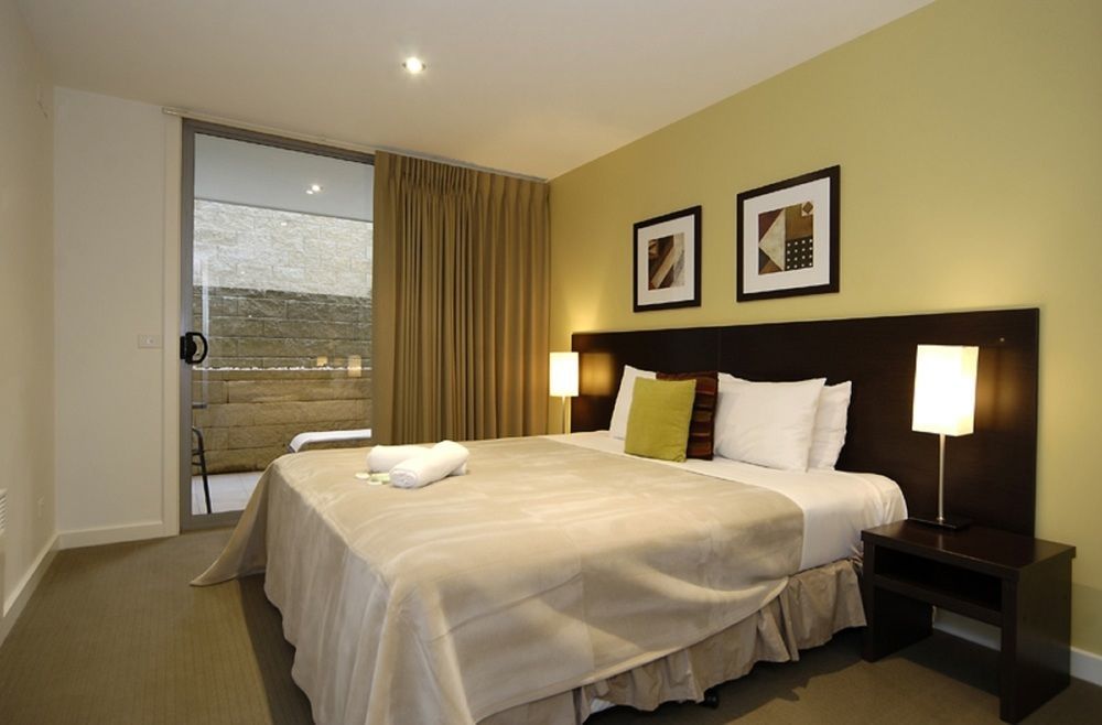 เดอะ ดอลฟิน อพาร์ตเมนท์ Aparthotel อะพอลโลเบย์ ภายนอก รูปภาพ