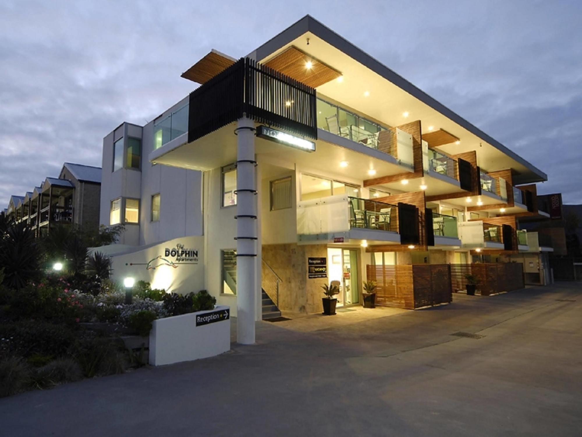 เดอะ ดอลฟิน อพาร์ตเมนท์ Aparthotel อะพอลโลเบย์ ภายนอก รูปภาพ