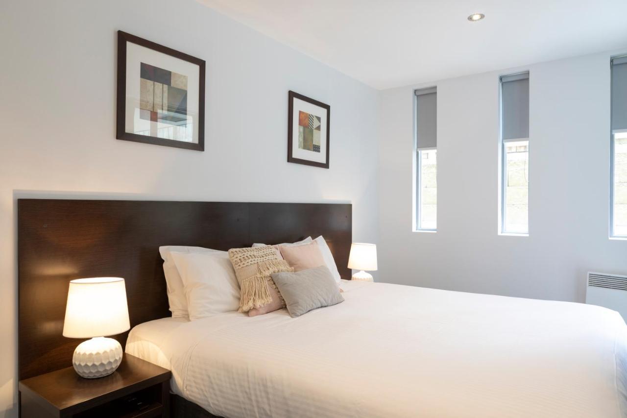 เดอะ ดอลฟิน อพาร์ตเมนท์ Aparthotel อะพอลโลเบย์ ภายนอก รูปภาพ
